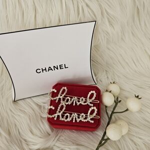 Hair Clip.l Hair Accessories (2 Pieces)